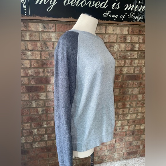 Hurley sweatshirt - Picture 2 of 4